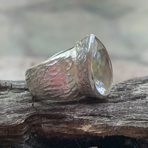 Sterling Silver and Clear Quartz Ring by RCI Size 5 Hammered Band - Picture 5 of 6